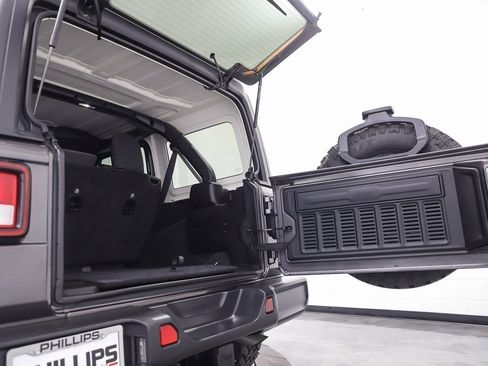 Used 2024 Jeep Wrangler Unlimited Sport AWD/4WD image 32