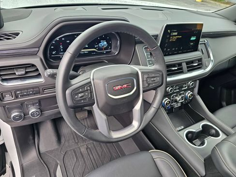 Used 2024 GMC Yukon SLT RWD image 15