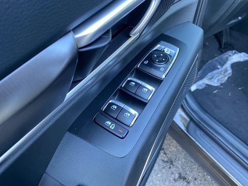 New 2025 Kia Telluride S image 10