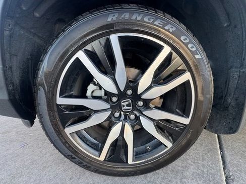 Used 2021 Honda Pilot Touring image 36
