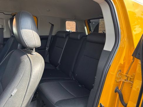 Used 2009 Toyota FJ Cruiser 4WD image 8