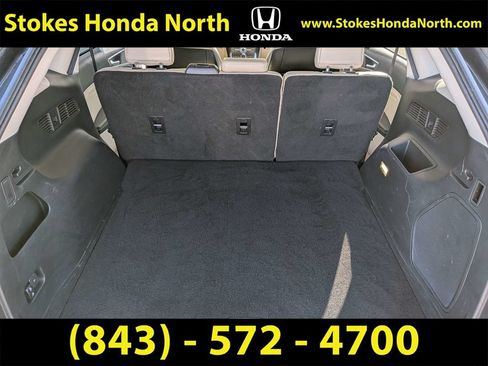 Used 2018 Ford Edge Titanium w/ Equipment Group 301A FWD image 16