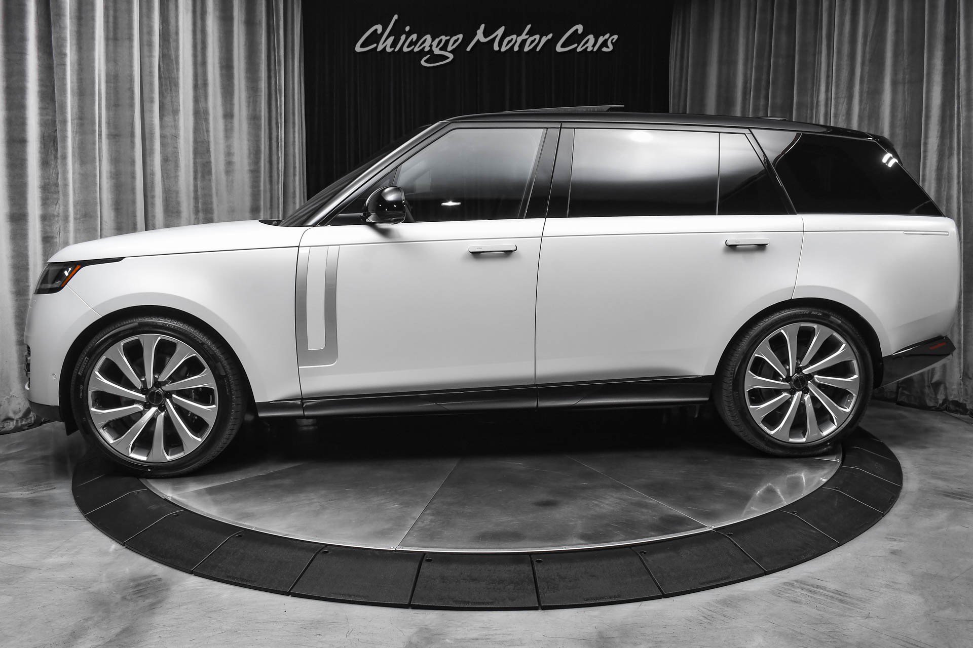 Used 2026 Land Rover Range Rover Long Wheelbase Autobiography AWD/4WD image 1