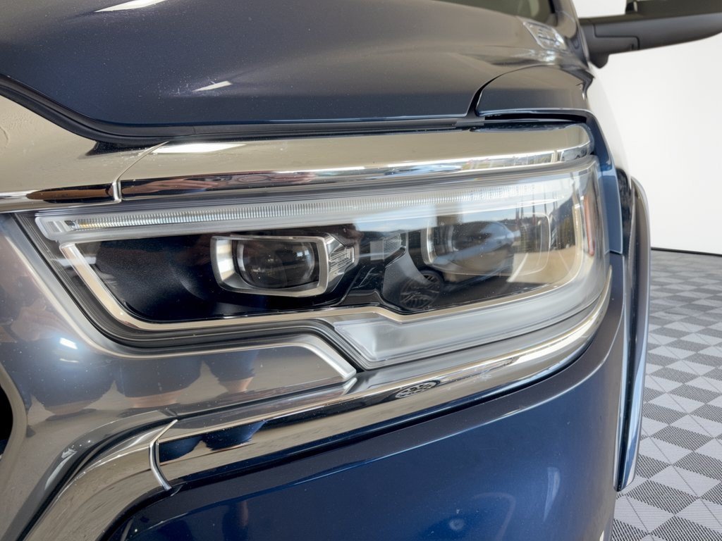 Used 2022 RAM 1500 Limited AWD/4WD image 10
