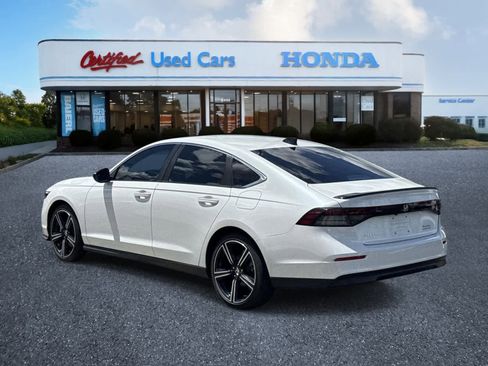 Used 2023 Honda Accord Sport image 3