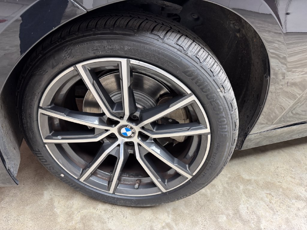 Used 2021 BMW 330i xDrive Sedan w/ Premium Package AWD/4WD image 29