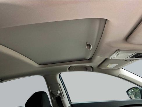 Used 2025 Honda Accord SE image 14
