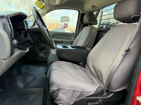 Used 2011 Chevrolet Silverado 1500 W/T image 16