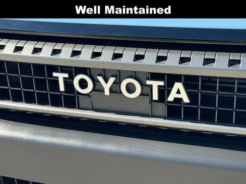 Used 2024 Toyota Land Cruiser image 6