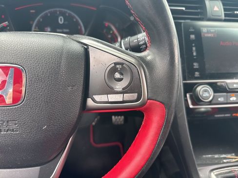 Used 2018 Honda Civic Type R image 15