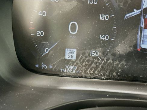 Used 2019 Volvo XC60 T6 Inscription AWD/4WD image 18