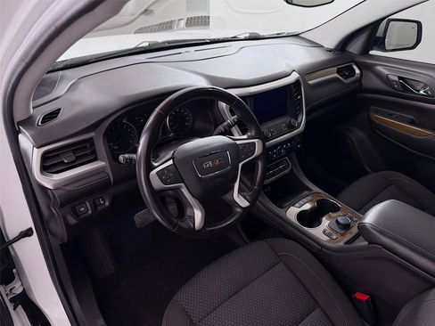 Used 2020 GMC Acadia SLE w/ Driver Convenience Package image 9