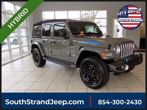 Certified 2022 Jeep Wrangler Unlimited Sahara AWD/4WD image 1