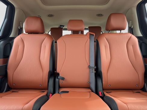 New 2026 Kia Carnival SX image 16