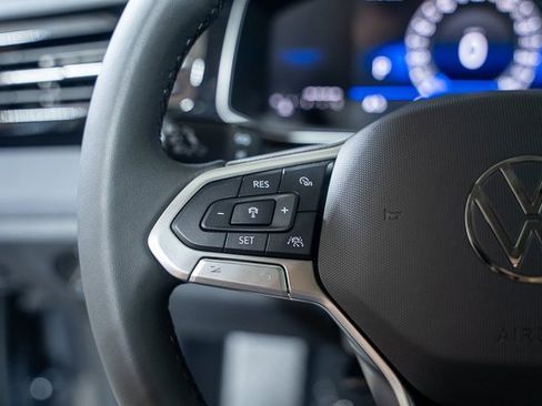 New 2025 Volkswagen Jetta SE image 13