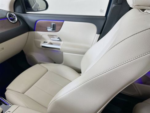 Certified 2023 Mercedes-Benz GLA 250 image 23