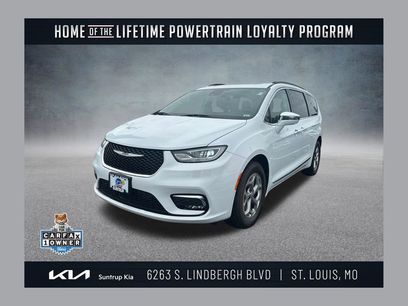 Used 2022 Chrysler Pacifica Limited