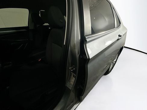 Used 2019 Volkswagen Jetta S w/ Driver Assistance Package FWD image 12
