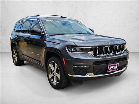 Used 2022 Jeep Grand Cherokee L Limited AWD/4WD image 3