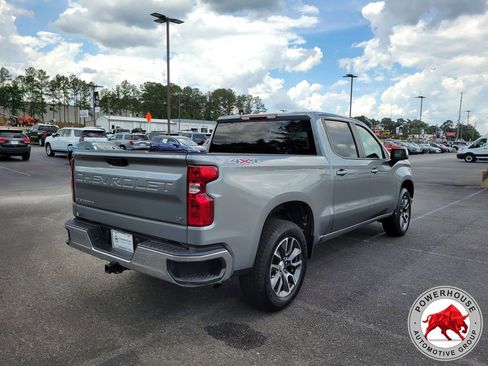 Used 2024 Chevrolet Silverado 1500 LT AWD/4WD image 6