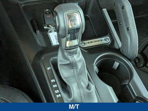 New 2025 Ford Bronco Badlands image 14