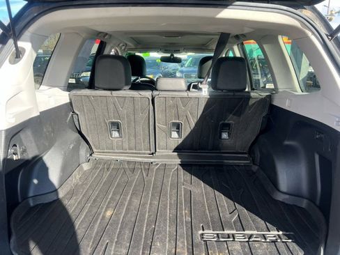 Used 2015 Subaru Forester 2.5i Limited image 9