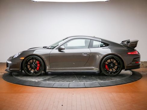 Certified 2015 Porsche 911 GT3 RWD image 2