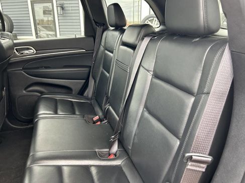 Used 2021 Jeep Grand Cherokee Limited image 34