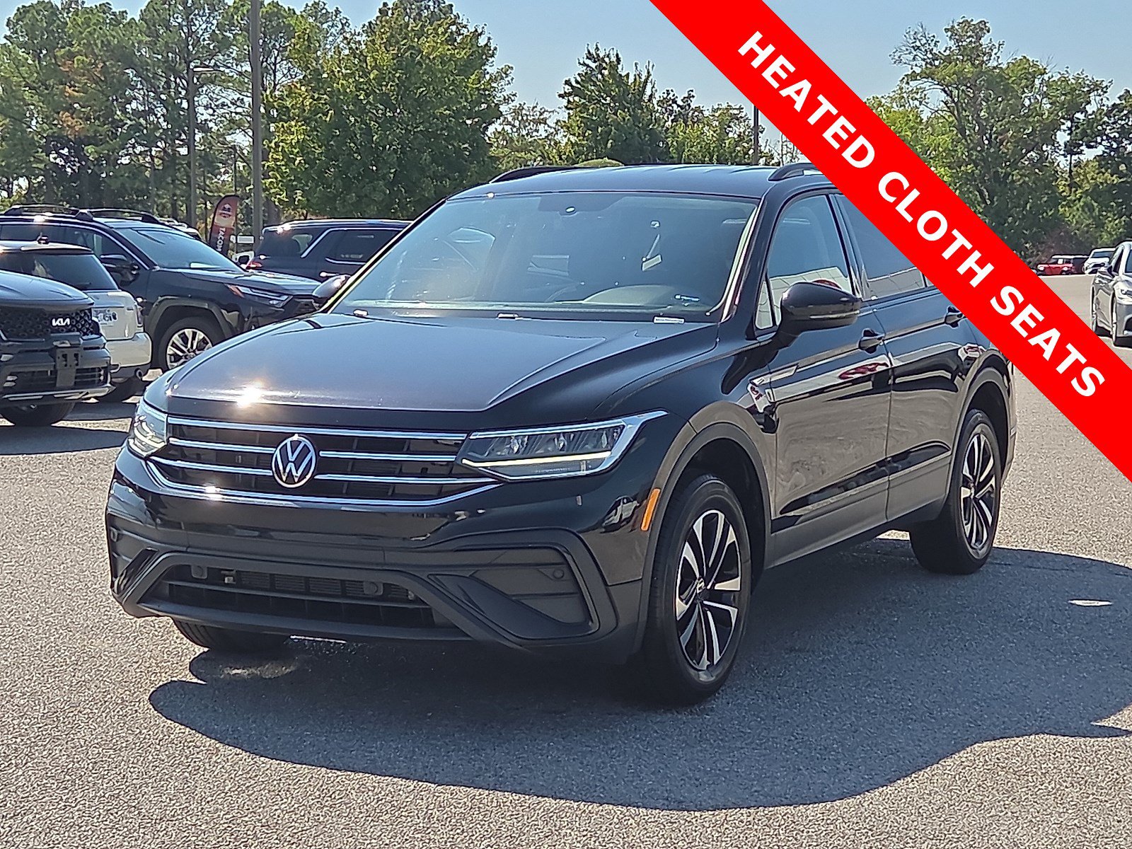 Used 2023 Volkswagen Tiguan S AWD/4WD image 2