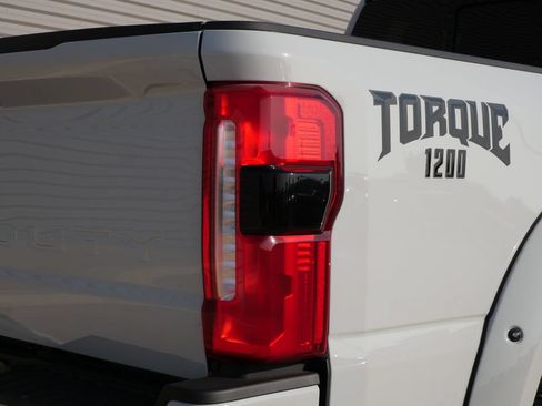 New 2026 Ford F250 Lariat w/ Black Appearance Package AWD/4WD image 11