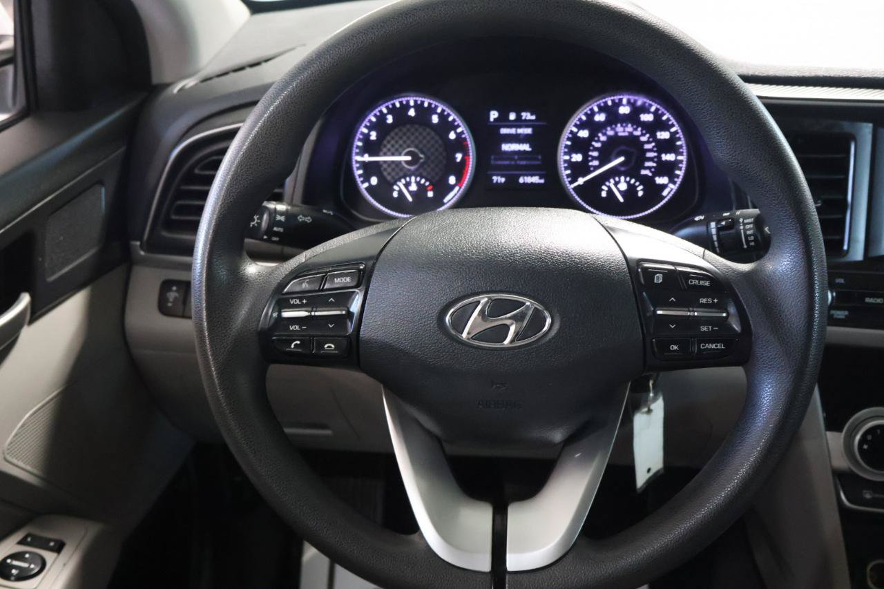 Used 2019 Hyundai Elantra SEL FWD image 31