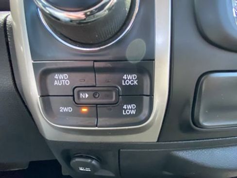Used 2019 RAM 1500 Big Horn AWD/4WD image 18