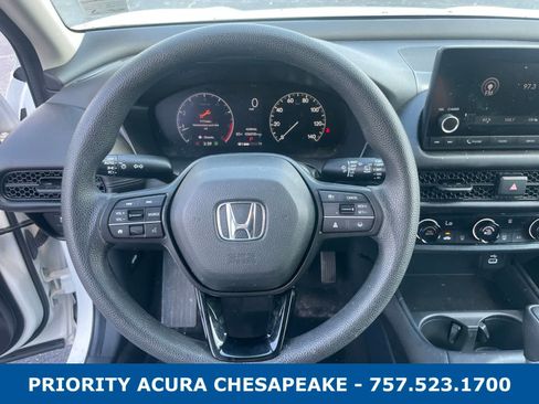 Used 2023 Honda HR-V LX image 12