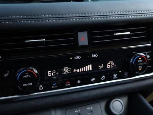 New 2026 Nissan Rogue Platinum w/ Platinum Premium Package image 16