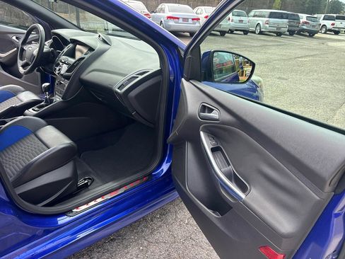 Used 2014 Ford Focus ST w/ Equipment Group 201A image 10