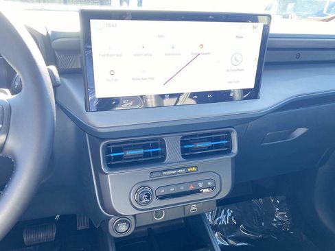 New 2026 Ford Maverick Lobo AWD/4WD image 15