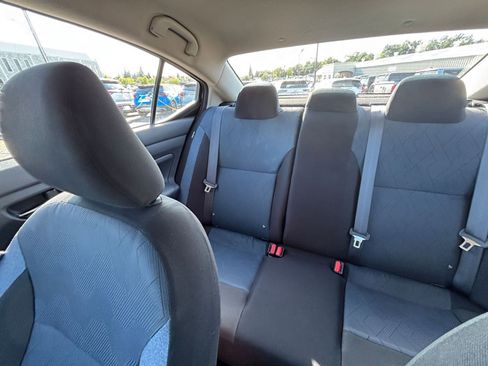 Used 2025 Nissan Versa SV image 37