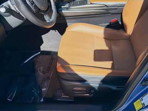 Used 2021 Lexus IS 300 w/ Accessory Package image 17