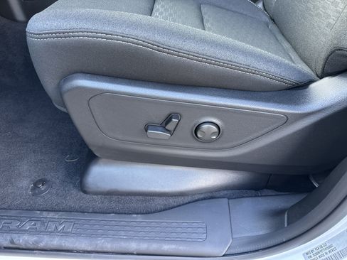 New 2026 RAM 1500 Big Horn AWD/4WD image 12