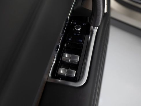 Used 2023 Land Rover Range Rover SE AWD/4WD image 14