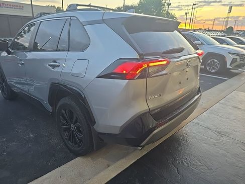 Used 2023 Toyota RAV4 SE w/ Convenience Package image 4