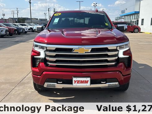 Used 2024 Chevrolet Silverado 1500 High Country w/ High Country Premium Package image 4