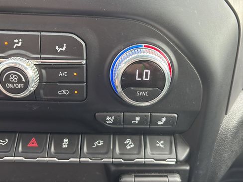 Used 2022 GMC Sierra 1500 Denali w/ Denali Premium Package image 31