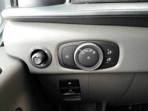 Used 2025 Ford Transit 350 XLT RWD image 28
