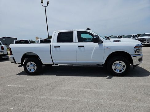 New 2026 RAM 2500 Tradesman AWD/4WD image 9