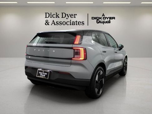 New 2026 Volvo EX30 Plus image 2