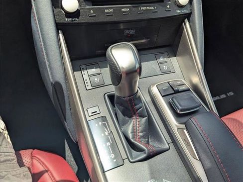 Used 2018 Lexus IS 300 F Sport w/ F Sport Package RWD image 12