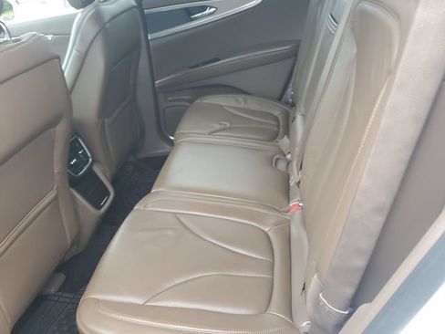 Used 2016 Lincoln MKX Reserve AWD/4WD image 13