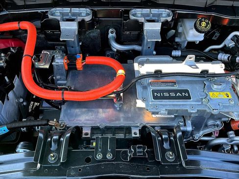 Used 2023 Nissan Ariya AWD image 43