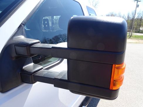 Used 2015 Ford F250 4x4 SuperCab FX4 w/ Power Equipment Group image 39